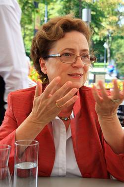 Datei:Christine Bauer-Jelinek.jpg